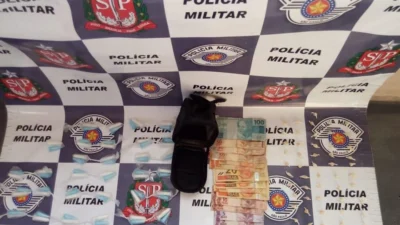 Desempregado é preso com entorpecentes e mais de R$420,00