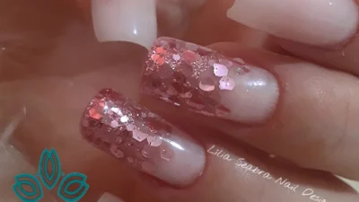 Alongamento de unhas representa praticidade