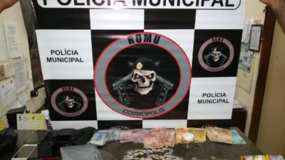Tráfico de drogas é flagrado pela Polícia Municipal na Rua Santos Dumont