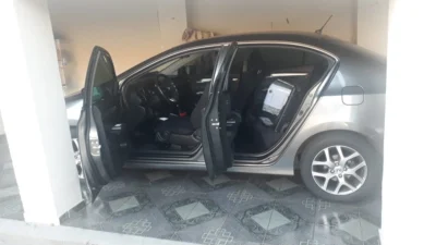 Três jovens são presos em flagrante furtando residência no Parque Ester