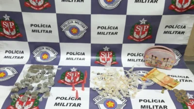 Jovem é preso com drogas e uma munição deflagrada