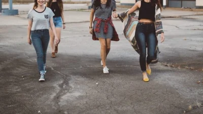Entenda a adolescência e saiba como lidar