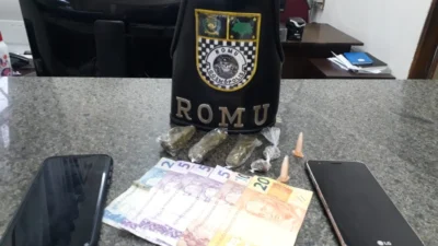 Dois suspeitos são apreendidos pela ROMU na Rua Luís Strazzacappa