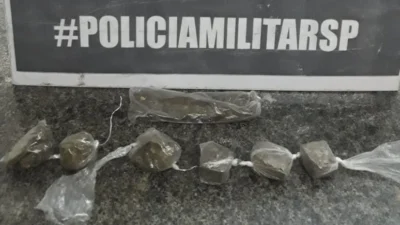 PM detém dois suspeitos em uma moto no ‘Cidade Alta’