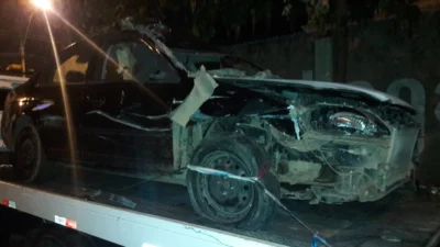 Motorista é preso em flagrante após dirigir embriagado e colidir o carro