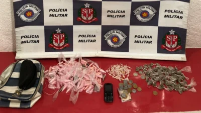 PM apreende drogas e um é preso em flagrante por tráfico