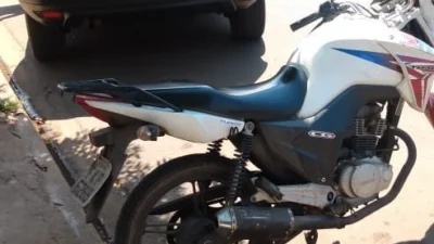 Moto roubada é localizada no dia seguinte na Avenida Marginal