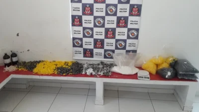 Polícia Militar apreende muitas drogas e material para refino