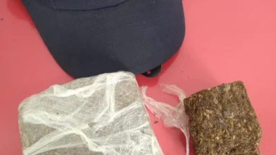 Jovem é preso por tráfico de drogas