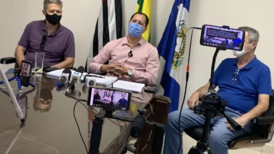 Prefeito Junior Felisbino anuncia que vacinação para 69 a 71 anos será antecipada