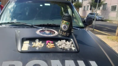 Indivíduo é detido acusado de tráfico de drogas