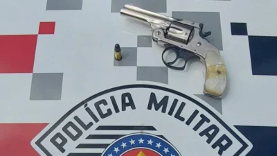 Desempregado é preso com arma de fogo