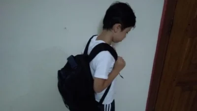 Volta às aulas presenciais: o que você precisa saber sobre o uso de mochilas por crianças Volta às aulas presenciais: o que você precisa saber sobre o uso de mochilas por crianças
