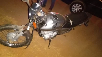 Motociclista se choca com palmeira e falece