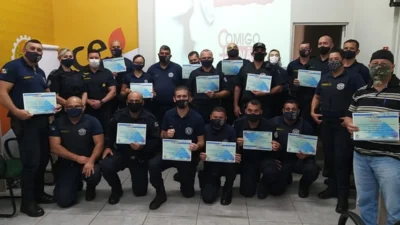 Polícia Municipal Feminina ministra palestra em Holambra