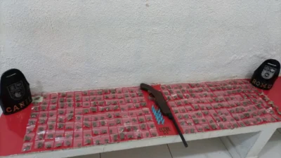Polícia Municipal encontra entorpecentes, arma de fogo e munições