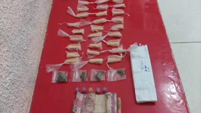 Acusado de tráfico é preso com sacola de drogas