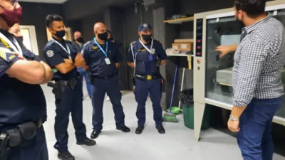 Polícia Municipal faz visita à fábrica de coletes balísticos