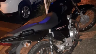 Moto sem placa é apreendida pela Polícia Municipal