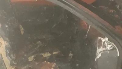 Polo Sedan pega fogo na Rua Santo Rizzo