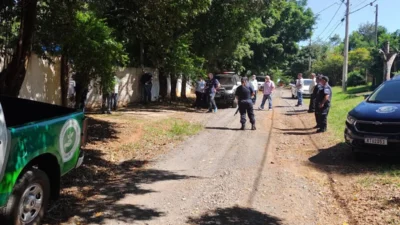 Força tarefa faz vistoria em clínica de reabilitação para avaliar denúncias