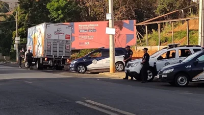 Secretaria realiza operação de bloqueio no trecho entre a Rua João Aranha e a SP 133