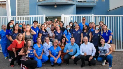 Saúde faz entrega de 3.200 uniformes para colaboradores