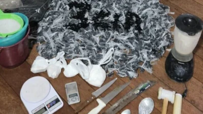 Veículo com mais de 4 kg de drogas é localizado pela Polícia Militar