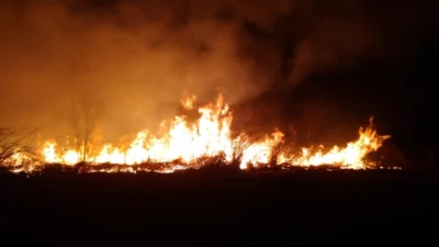 Incêndio de grande proporção destrói mata ciliar e vegetação no Uirapuru