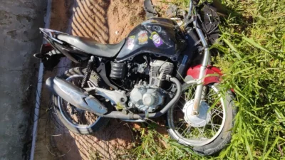 Adolescentes se chocam contra muro durante fuga da GM