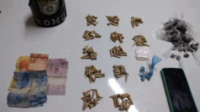 ROMU prende homem com maconha, cocaína e crack