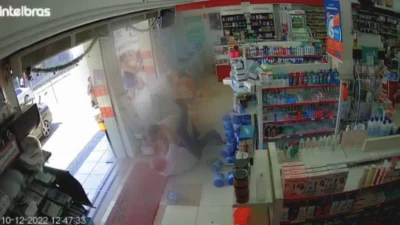 Homem espanca Balconista de drogaria no Centro