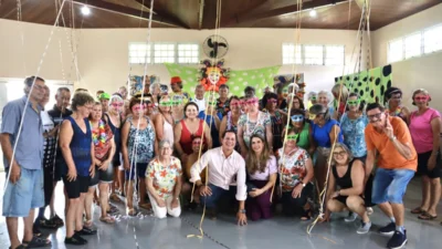 Grupo da Terceira Idade realiza tradicional baile de carnaval