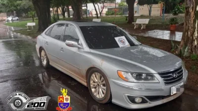 Polícia Militar localiza veículo roubado abandonado