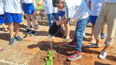 Educação realiza ações com alunos em comemoração ao ‘Dia Mundial da Água’