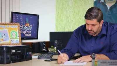 Promulgada pela Câmara, Lei obriga escolas a disponibilizarem cadeiras de rodas