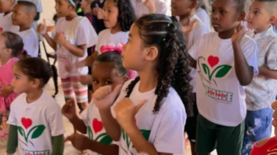 Projeto ‘Plante com amor colha o bem’ desenvolve atividades durante as férias para as crianças das comunidades