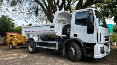 Novo caminhão ampliará os serviços de cata galho e lixo verde em Cosmópolis