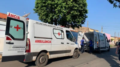 Acidente de moto deixa duas pessoas feridas