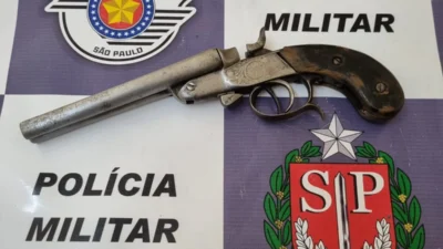 Menor é detido com garrucha cano duplo calibre 45