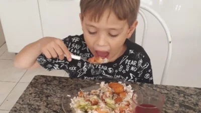 O desafio do consumo da alimentação saudável para crianças