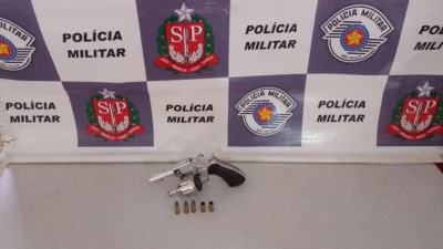 Adolescente de 17 anos é apreendido acusado de atirar contra a própria mãe
