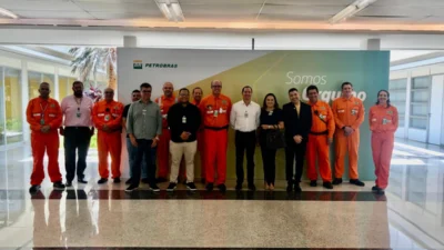 Prefeito Junior Felisbino participa de reunião na REPLAN