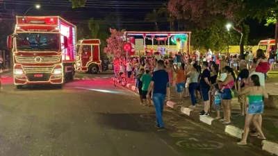 ‘Caravana Iluminada de Natal da Coca-Cola’ encanta população cosmopolense
