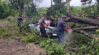 Chuva e vento causam diversos prejuízos em Cosmópolis