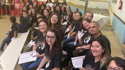 Villa-Musical realiza formatura de alunos do curso de Libras
