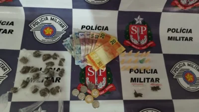 Rapaz de 21 anos é preso acusado de tráfico de drogas
