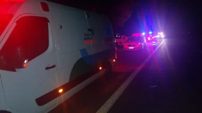 Montana capota duas vezes na Rodovia SP 332