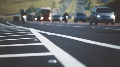 Na saída para o Réveillon, Rota das Bandeiras orienta motoristas sobre uso do acostamento durante a viagem. Veja vídeos de acidentes ocorridos ao longo do ano…
