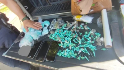 Grande quantidade de drogas e diversas embalagens são encontradas no Jardim Santana